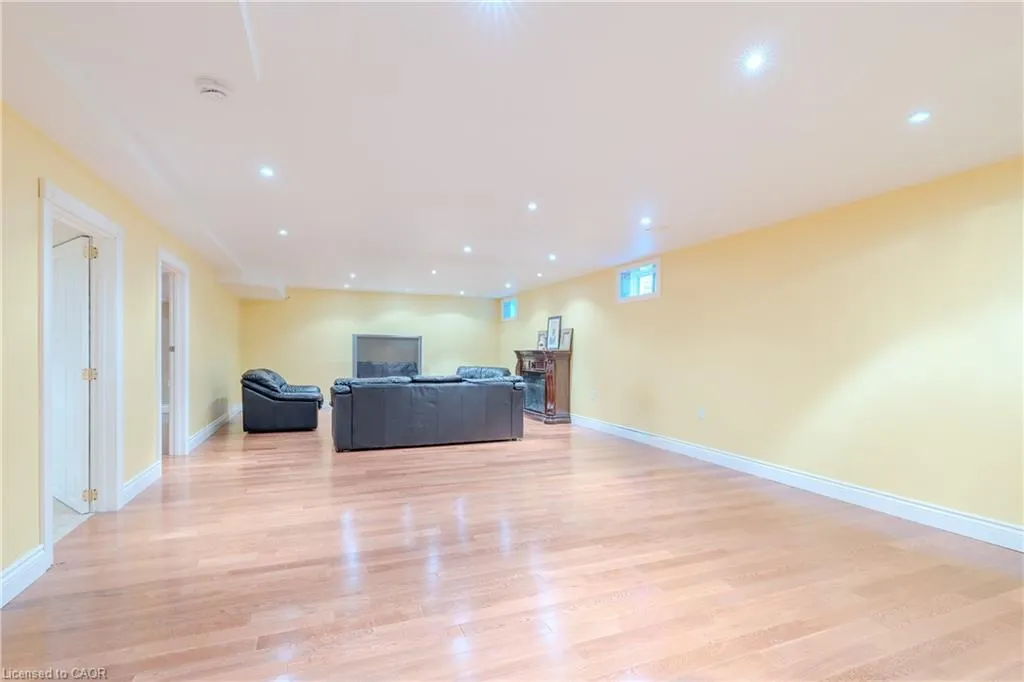 79 Moorland Crescent