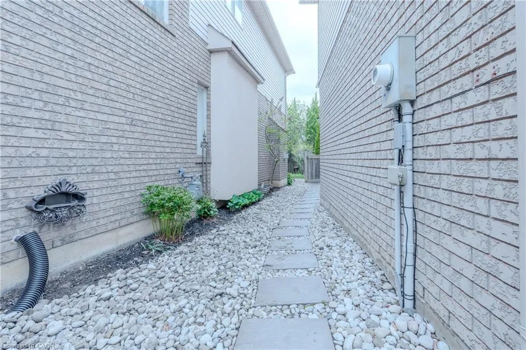79 Moorland Crescent