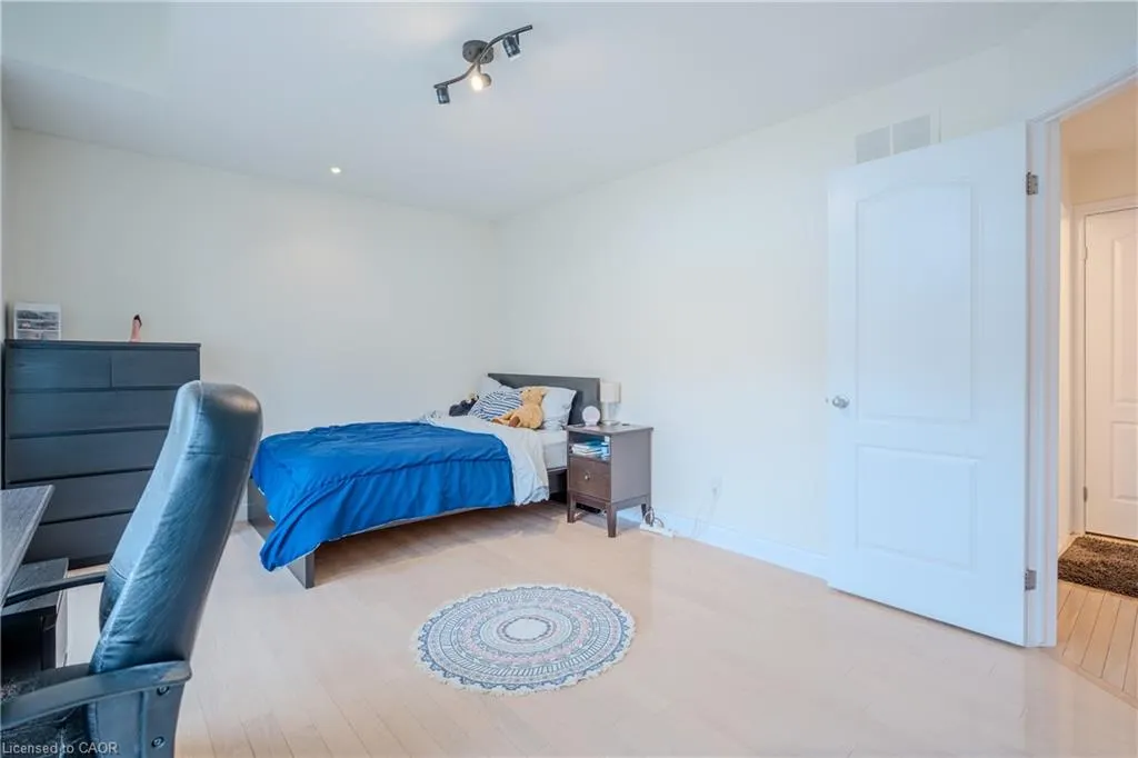 79 Moorland Crescent