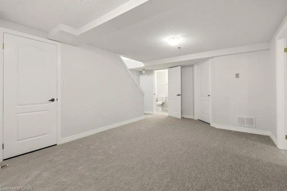 175 Fiddlers Green Drive #19