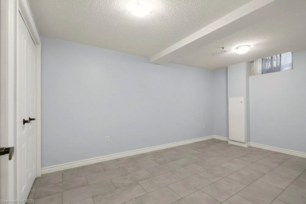 175 Fiddlers Green Drive #19