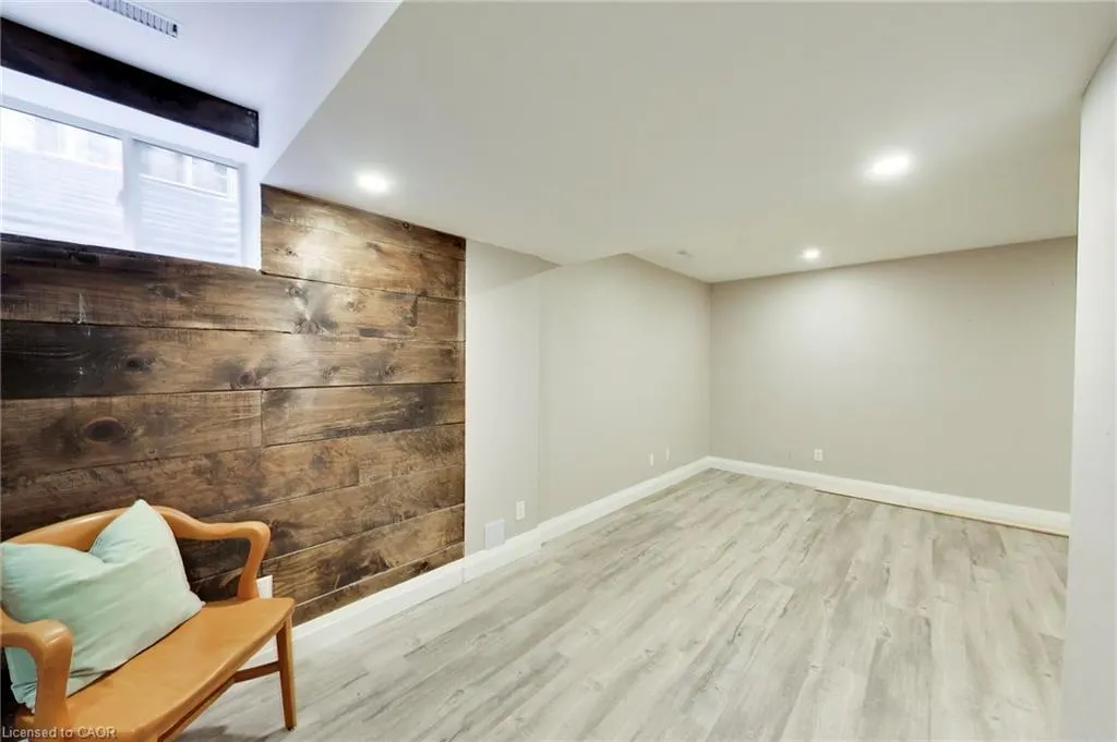 38 Udell Way