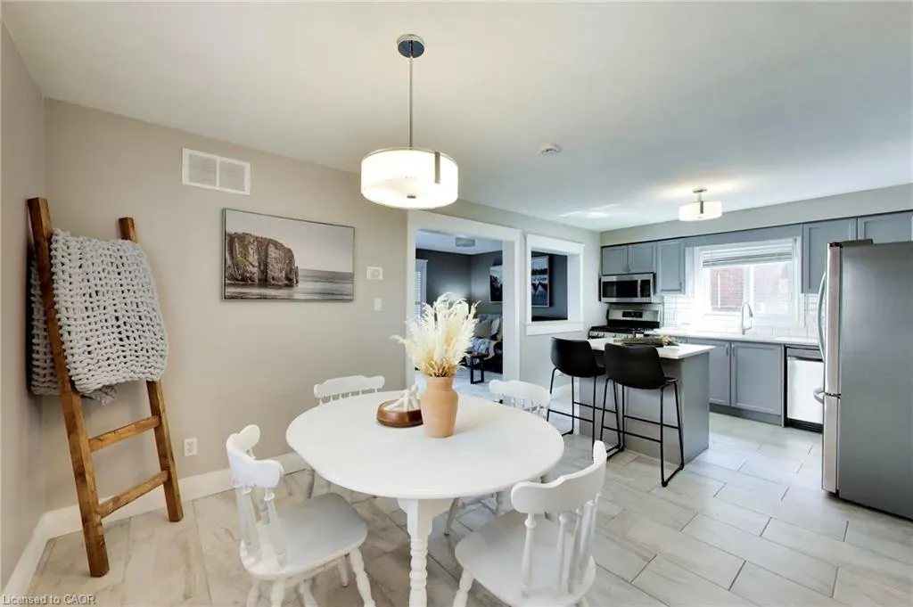 38 Udell Way