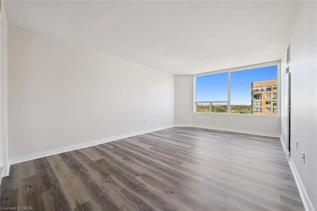 1270 Maple Crossing Boulevard #1905