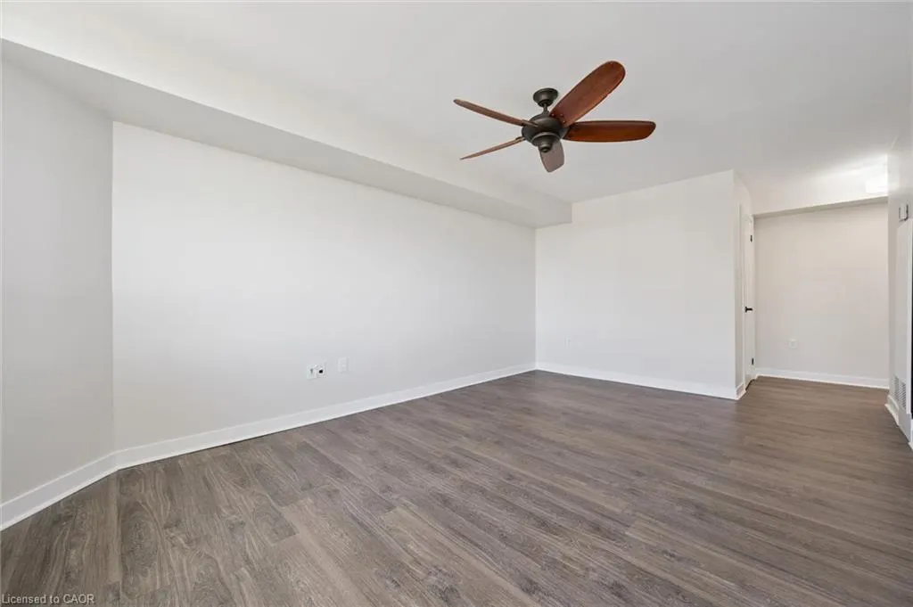 1270 Maple Crossing Boulevard #1905
