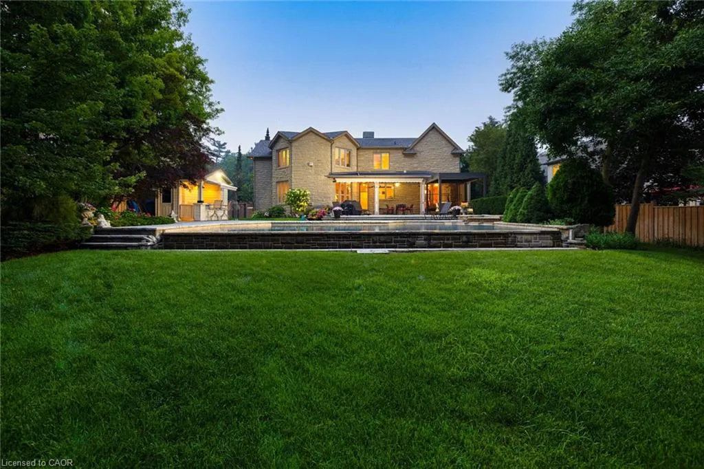 70 Shorewood Place