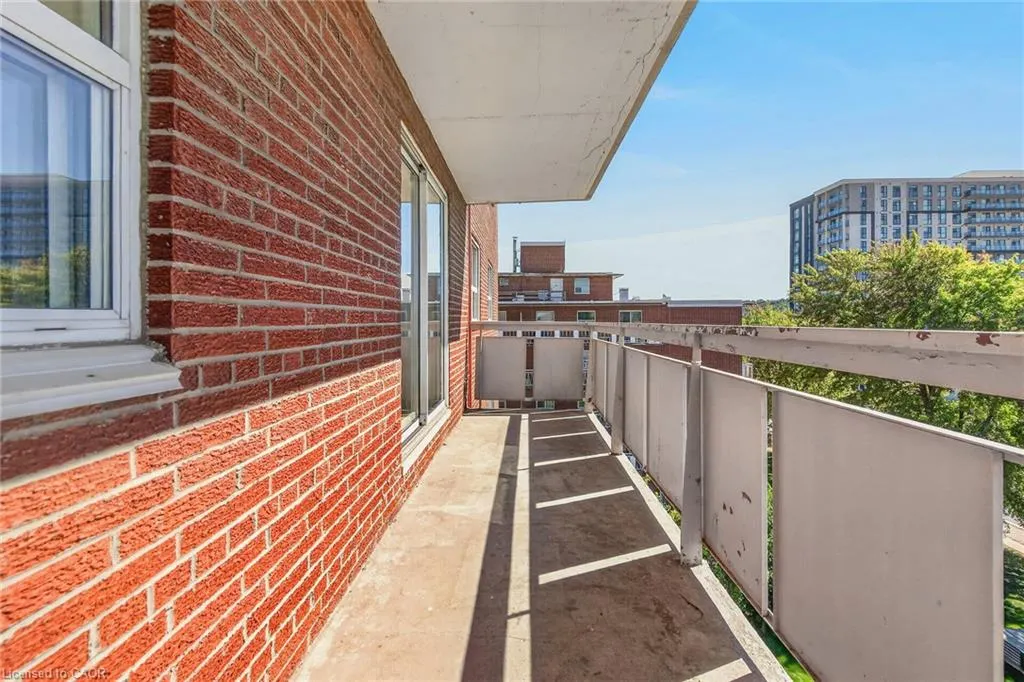 851 Queenston Road #604