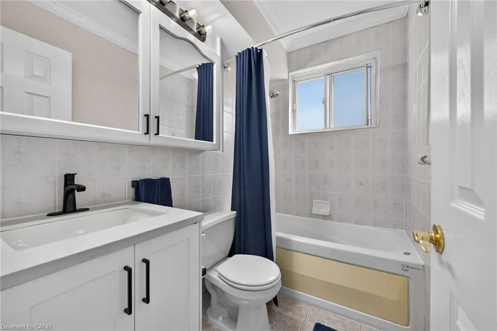 851 Queenston Road #604