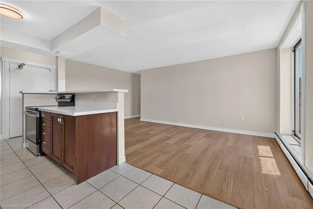 851 Queenston Road #604