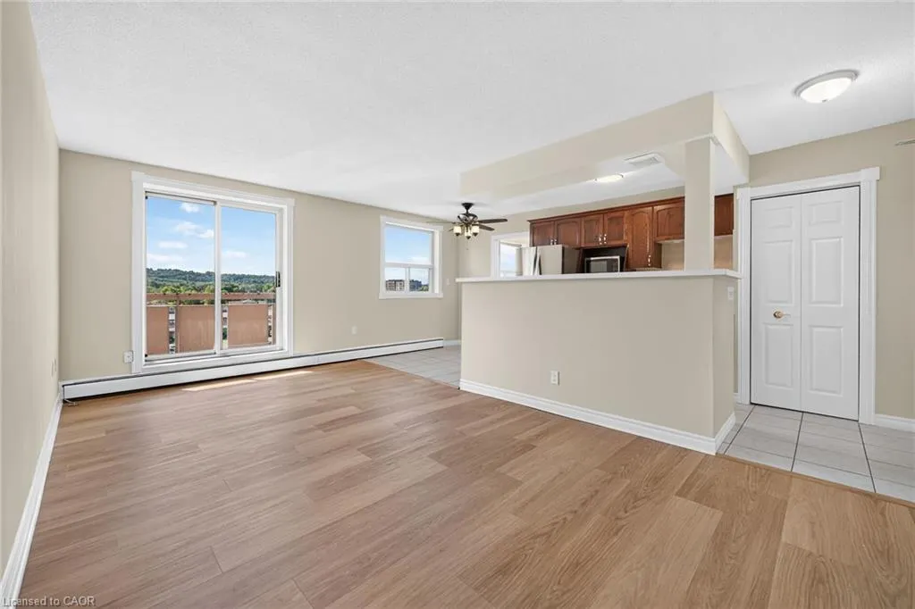 851 Queenston Road #604