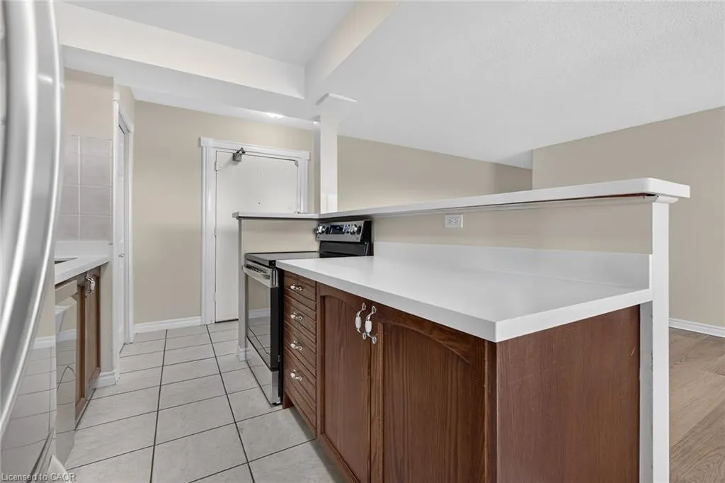 851 Queenston Road #604