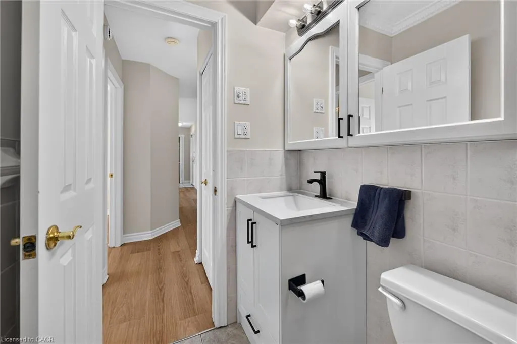 851 Queenston Road #604