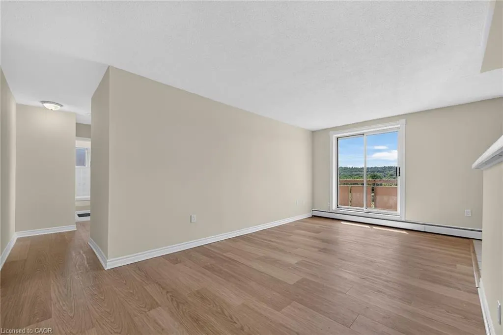 851 Queenston Road #604