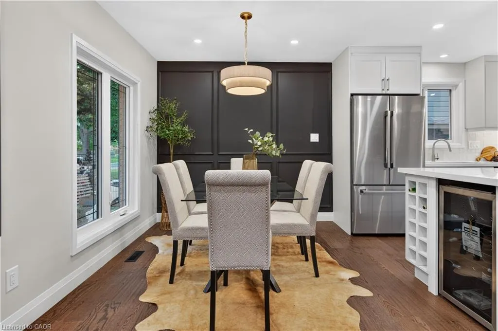 4 Woodcrest Drive