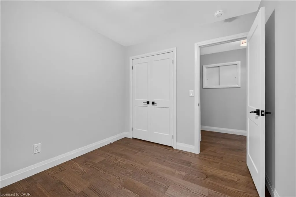 4 Woodcrest Drive