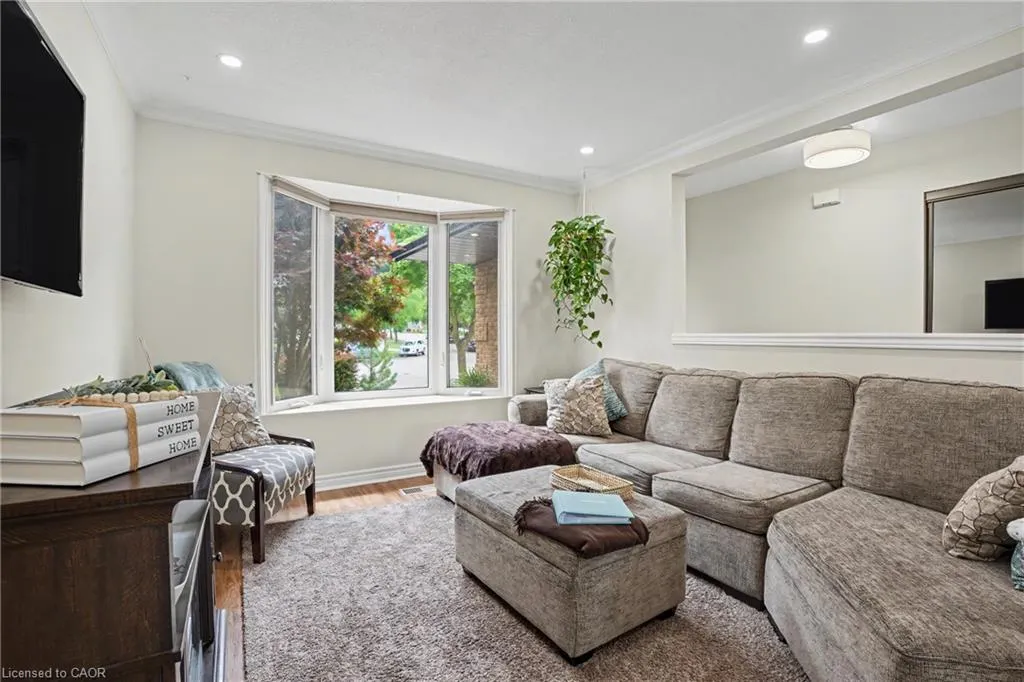 103 Glenashton Drive