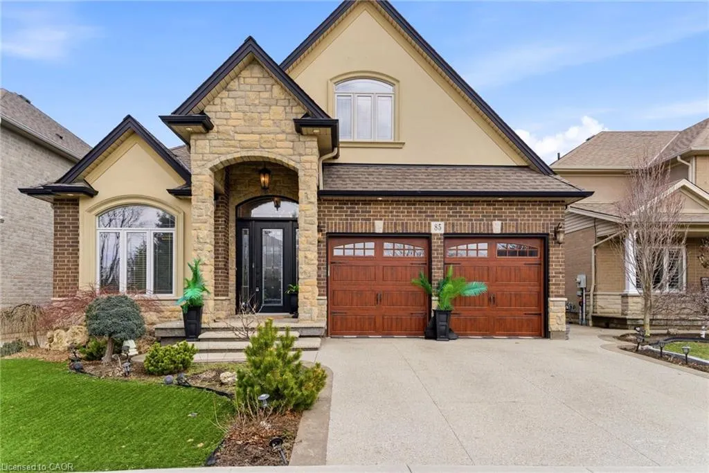 85 Hillcroft Drive