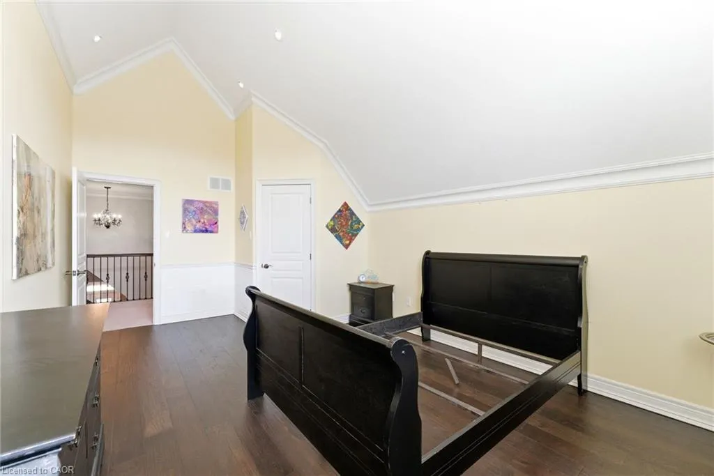 85 Hillcroft Drive