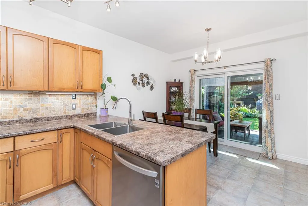 102 Willow Lane