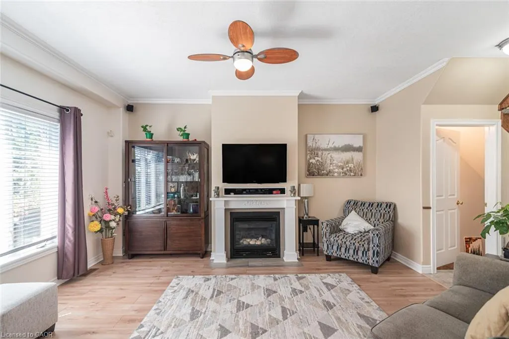 102 Willow Lane