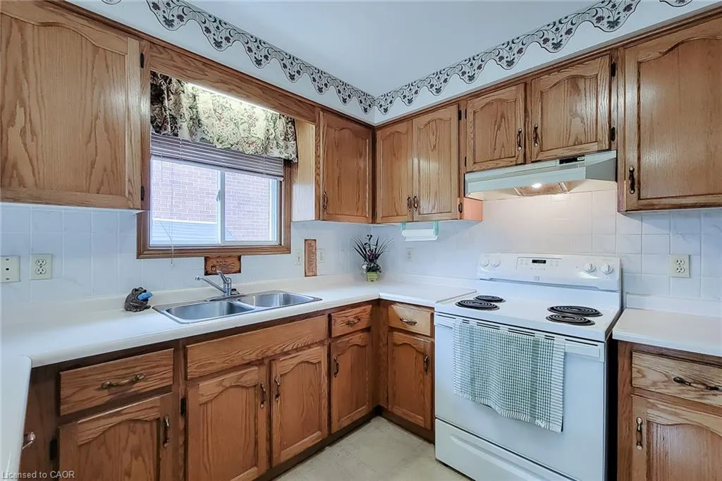 61 Highland Road