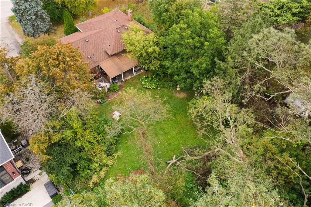 1342 Sedgewick Crescent