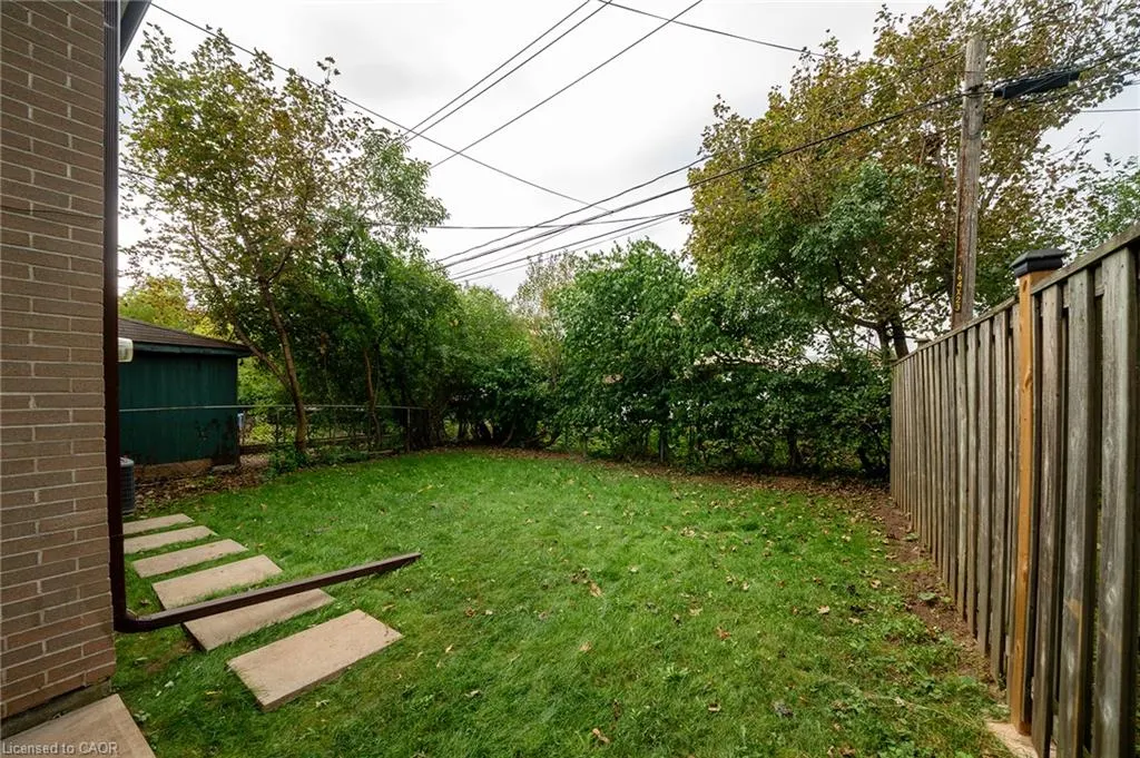 1254 Napier Crescent