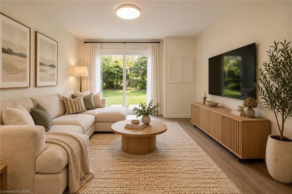 1254 Napier Crescent