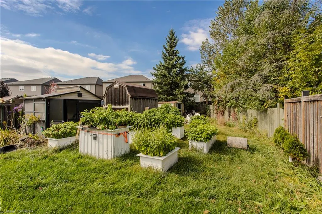 32 Great Oak Trail