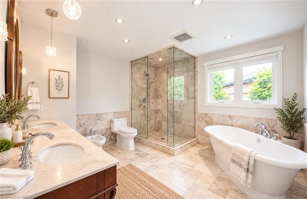 500 Blenheim Crescent