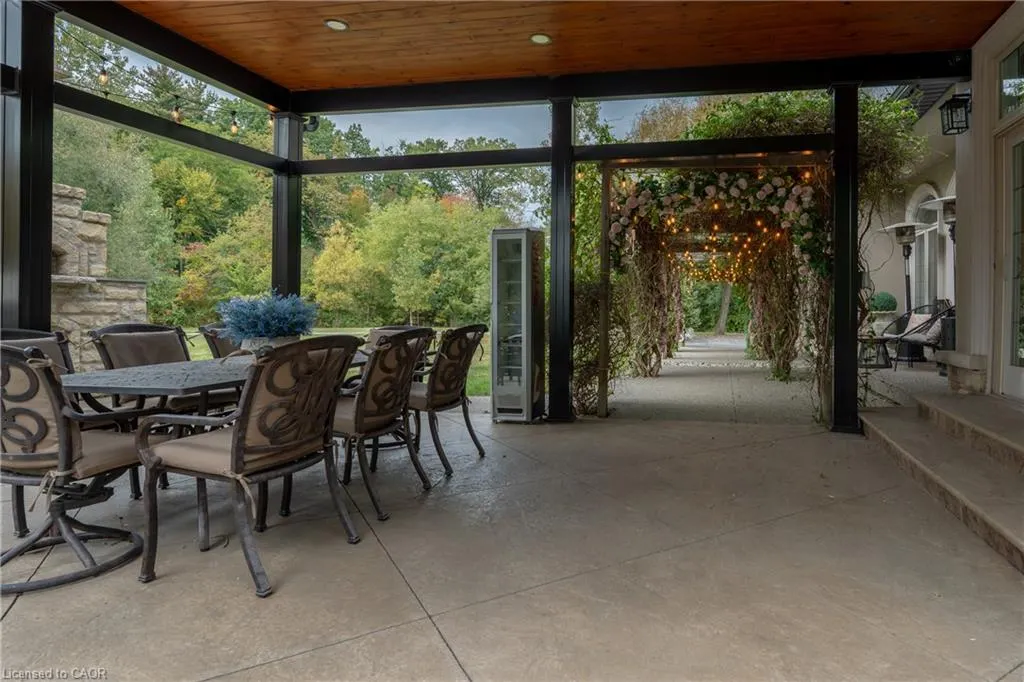 740 Fiddlers Green Road