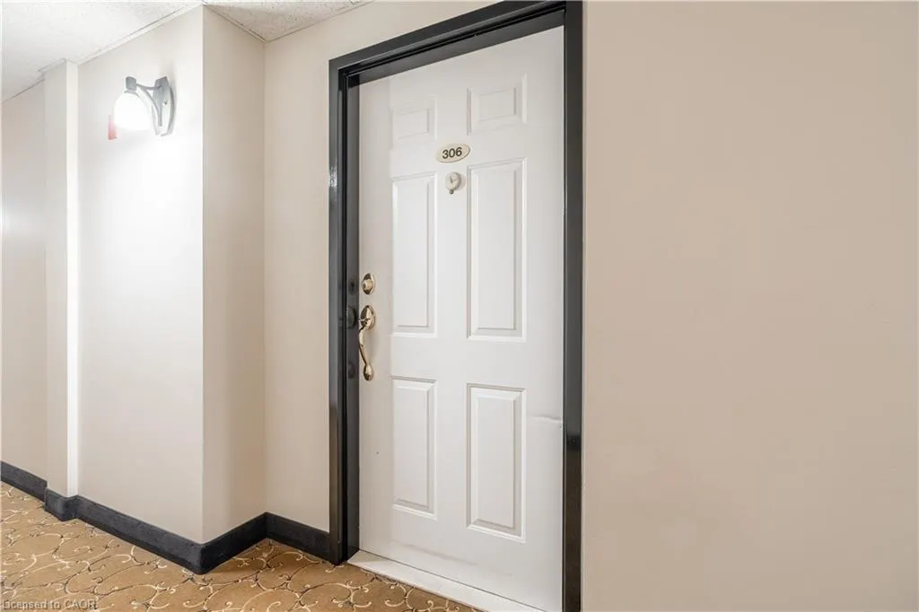 970 Golf Links Road #306