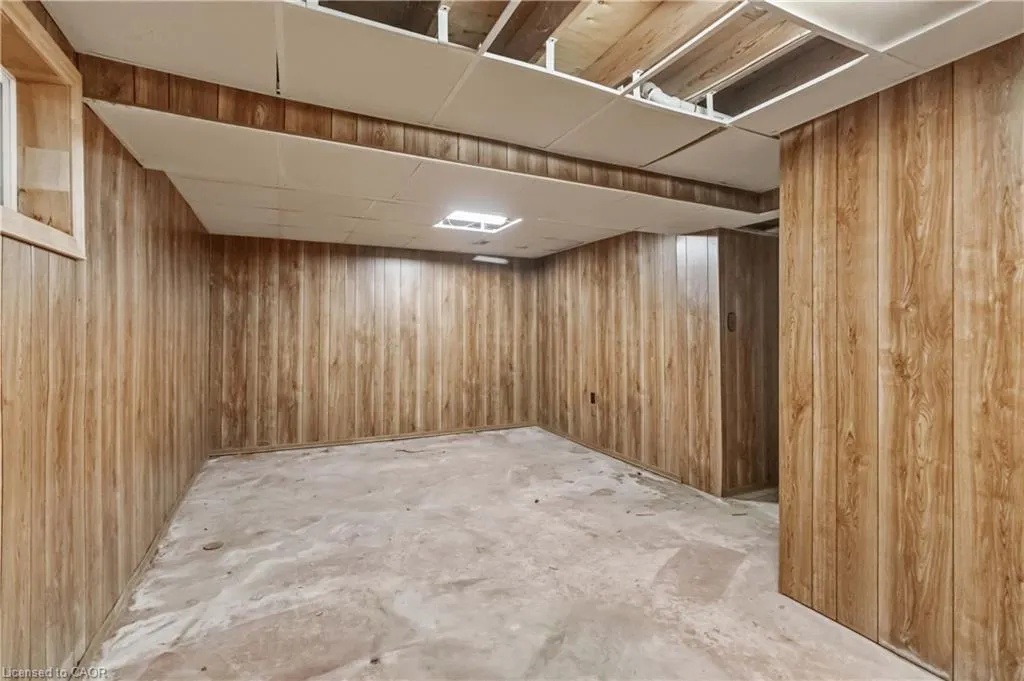 3097 Autumn Hill Crescent