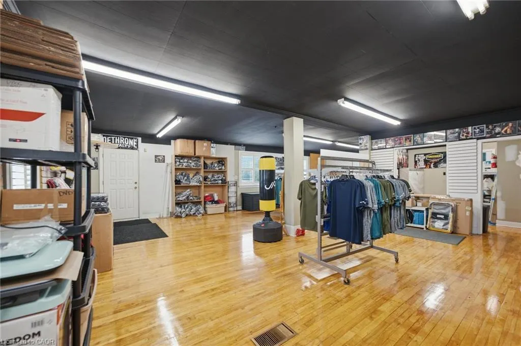 1260 Highway 8