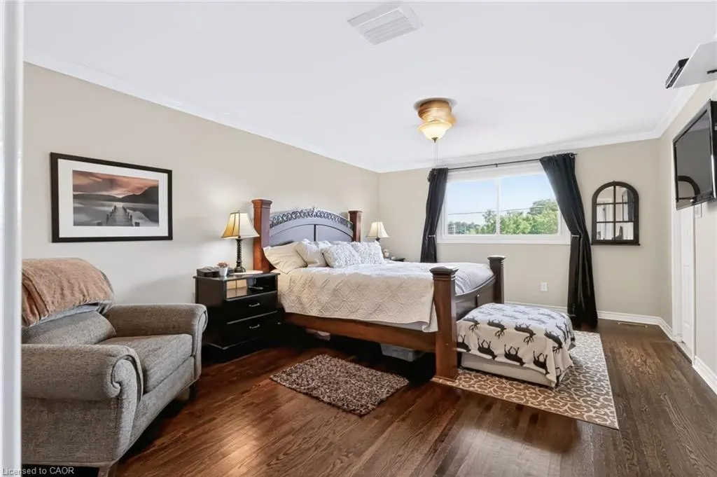 4248 Dunvegan Road