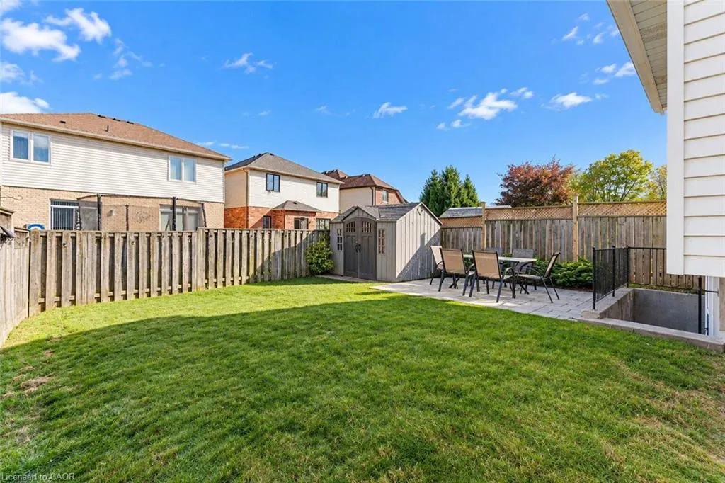6 Sandra Crescent