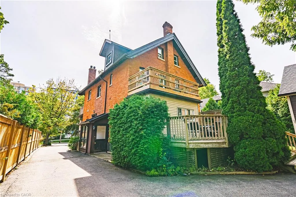 2177 Lakeshore Road