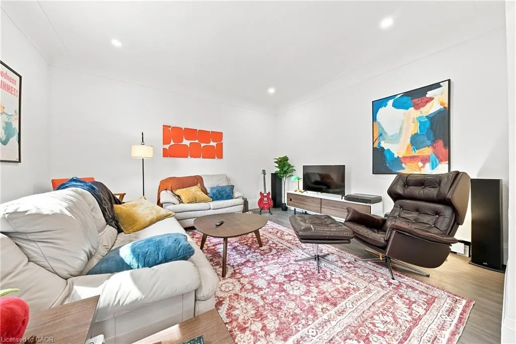 2177 Lakeshore Road