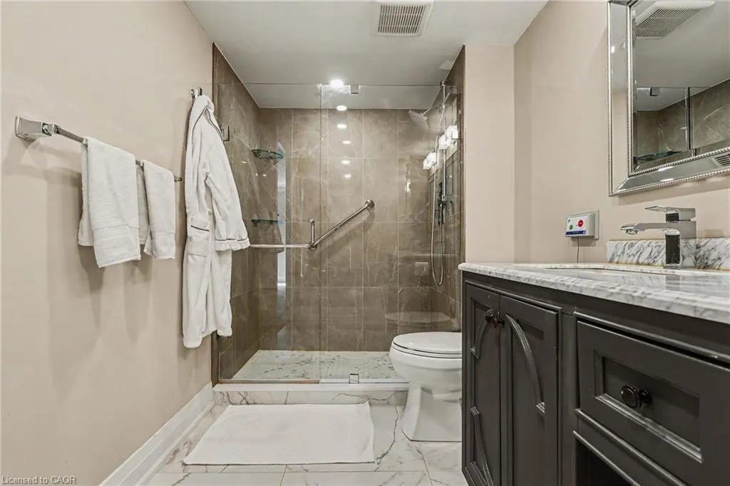 100 Burloak Drive #1303