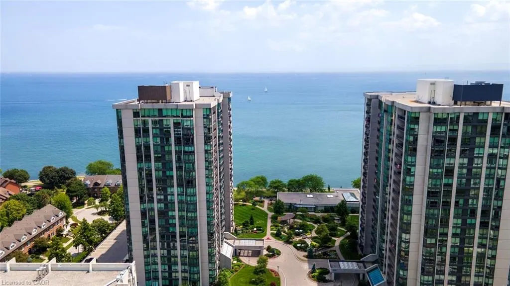 2175 Marine Drive #102