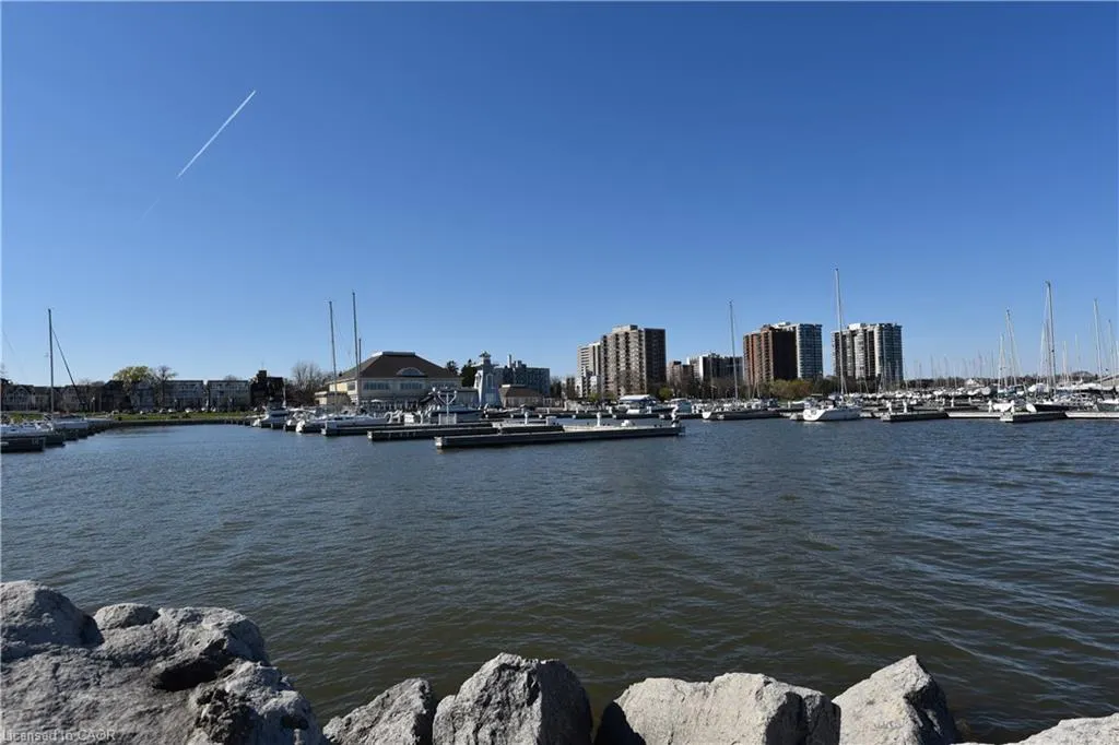 2175 Marine Drive #102