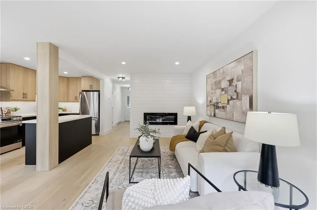 5095 Pinedale Avenue #106