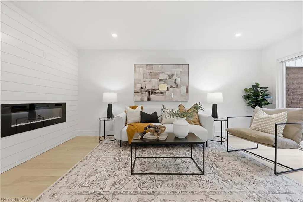 5095 Pinedale Avenue #106