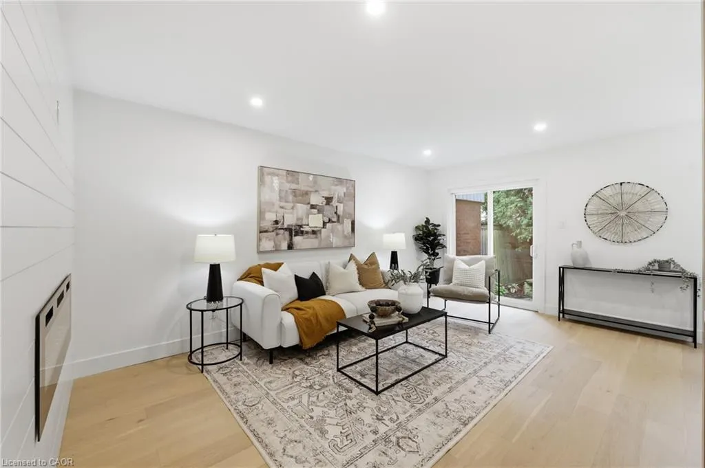 5095 Pinedale Avenue #106