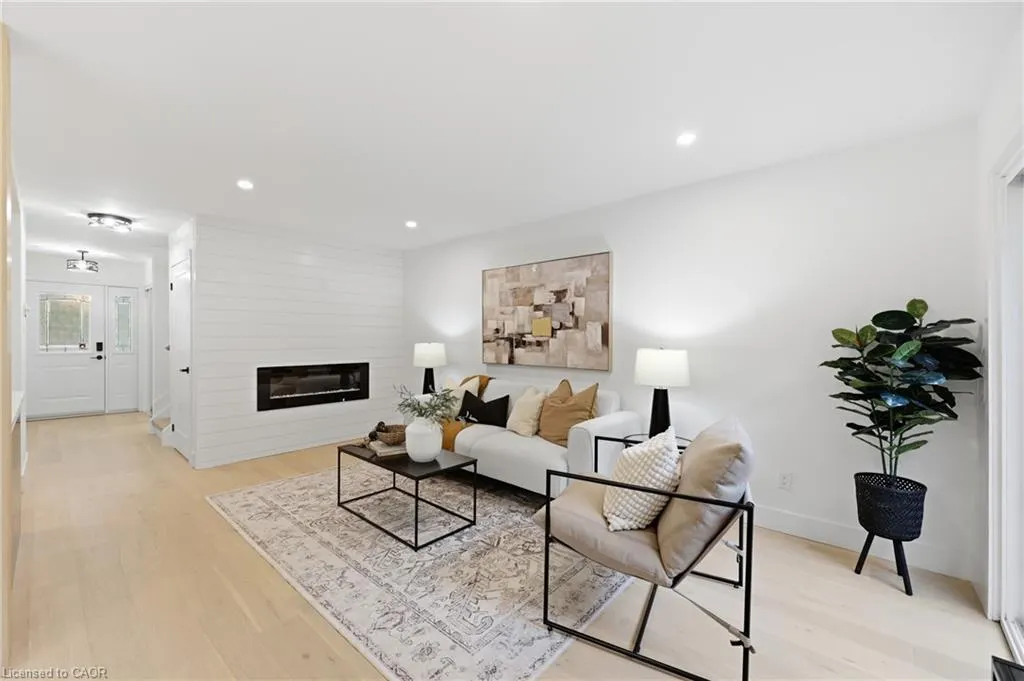 5095 Pinedale Avenue #106