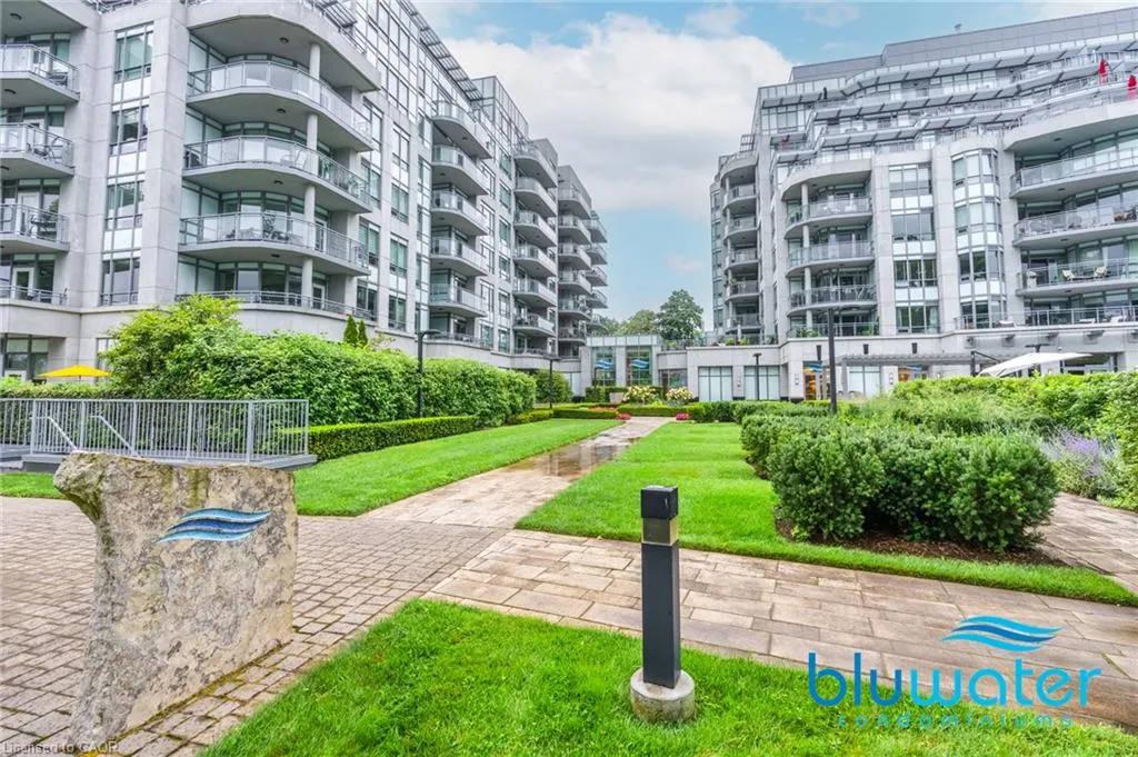 3500 Lakeshore Road W #711