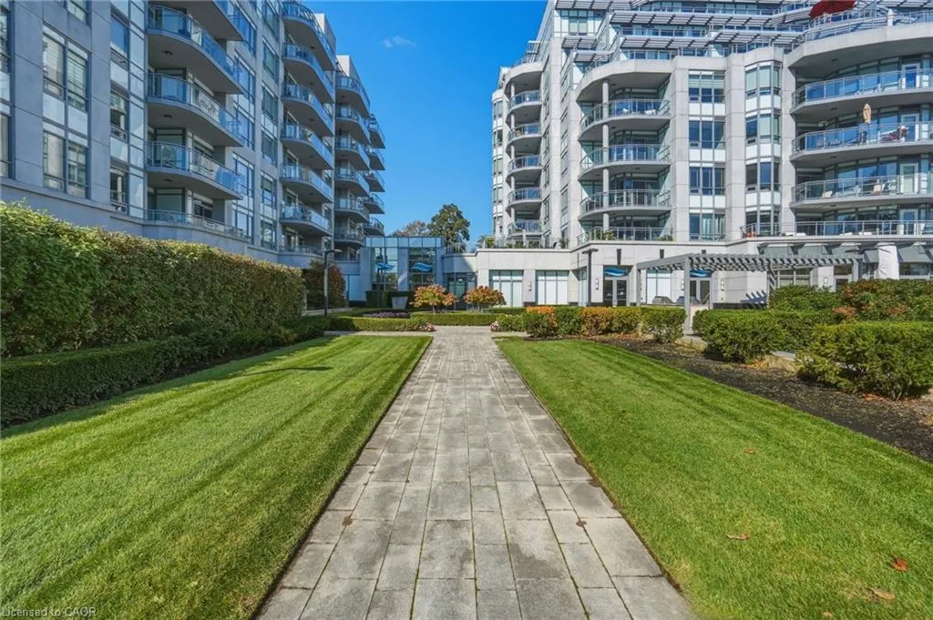 3500 Lakeshore Road W #711