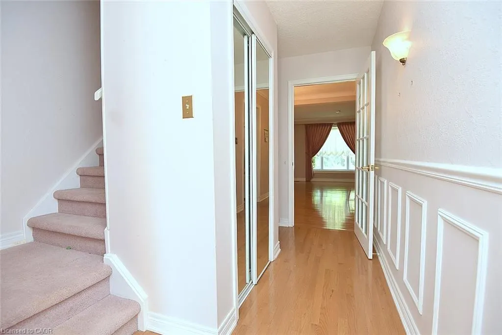 81 Aylmer Crescent