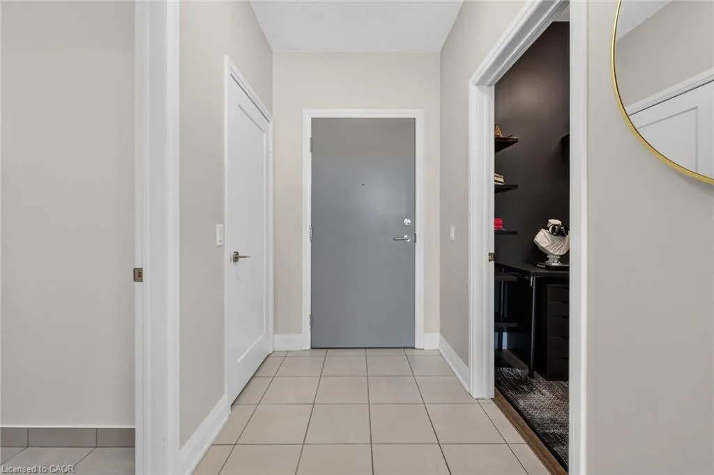 16 Concord Place #PH613