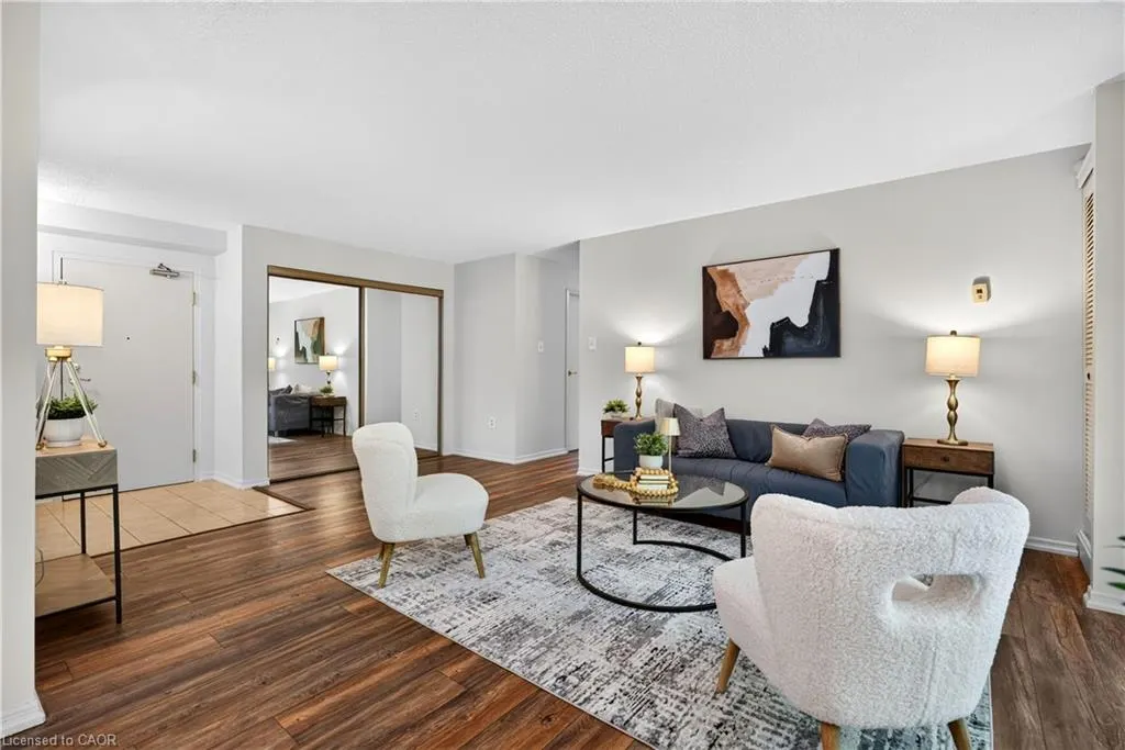 966 Queenston Road #203